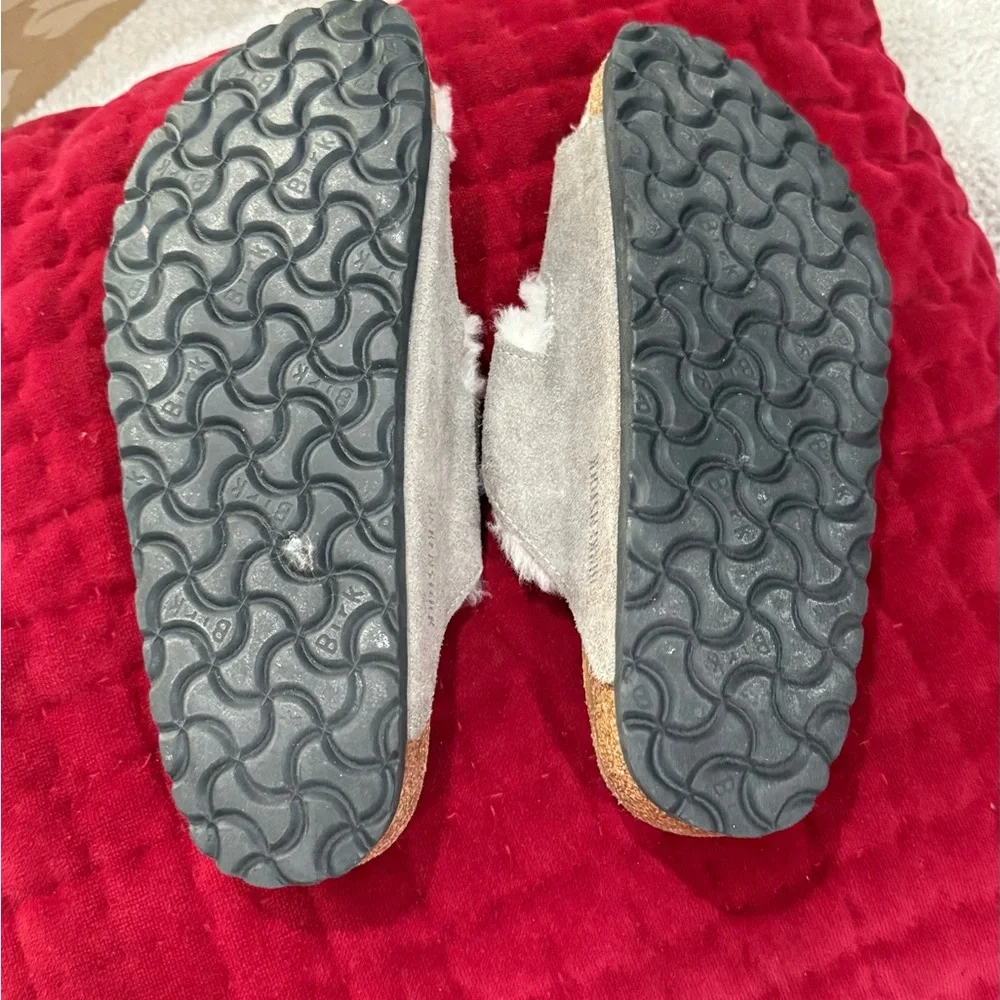 Gray Suede Buckle Sandals with Faux Fur Lining - Picture 4 of 4